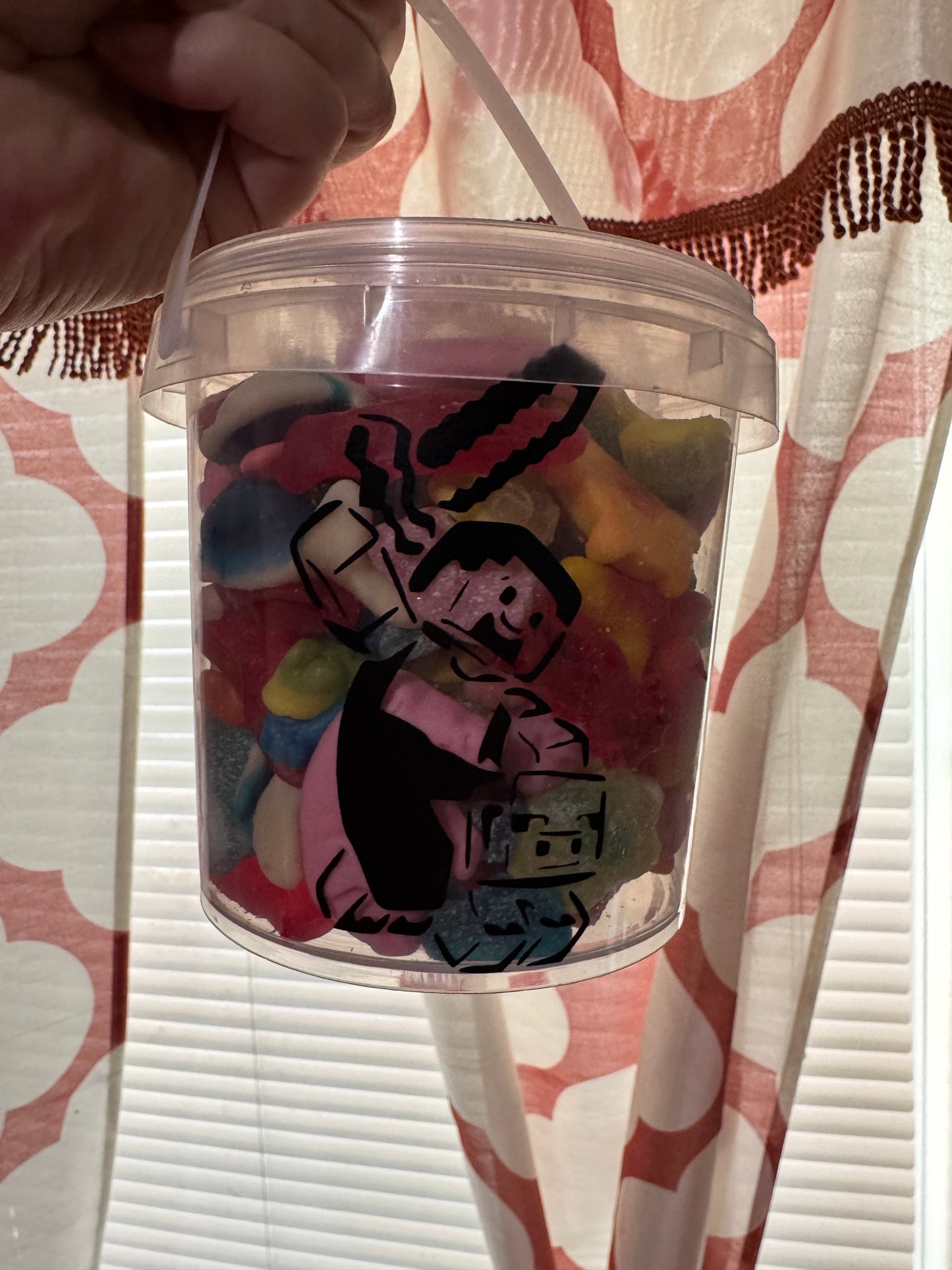 1.5 lb bucket